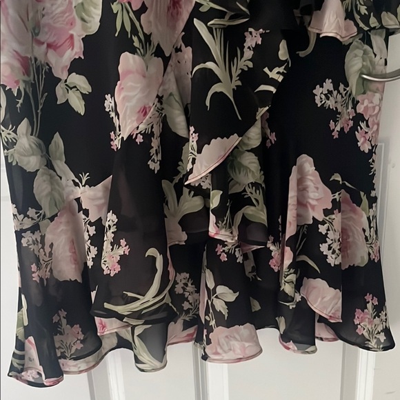 Chaps Black Floral Ruffle Midi Skirt size 8 - Picture 3 of 5